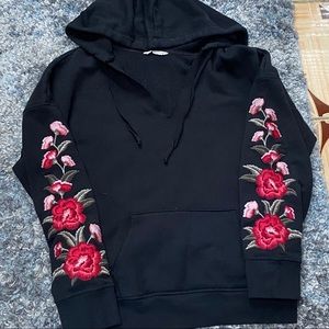 American Eagle Out. Sweater | Black Floral Hoodie